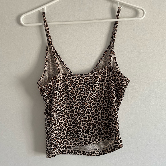 Topshop Cheetah Print Top - Picture 3 of 3